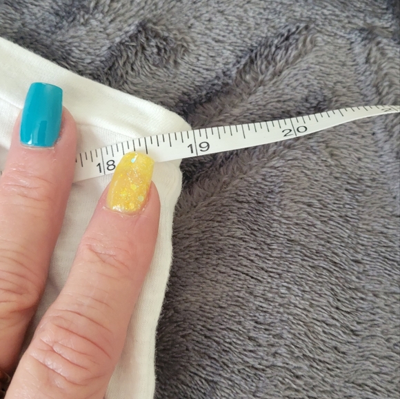 Madewell size small basic white tank top - Picture 4 of 5